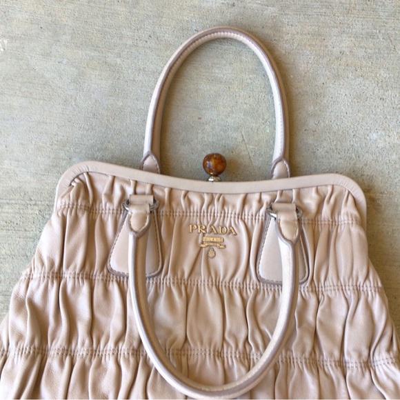 Prada Bag Nappa Gaufre Cream tone - Picture 8 of 14